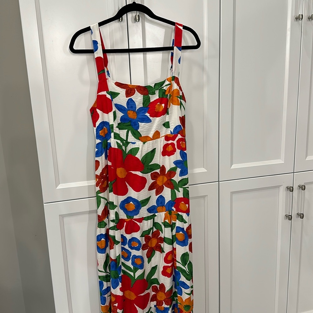 Floral maxi dress. Multi color. Adjustable straps. Large.